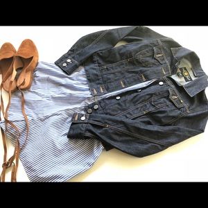 Lucky brand dark denim jacket in XS